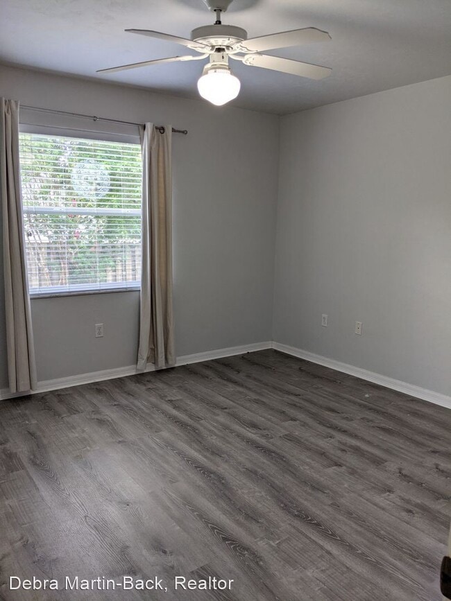Foto del edificio - 3 br, 2 bath House - 7823 SW 51st Blvd