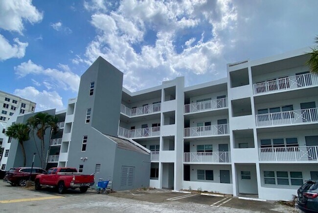 Foto del edificio - Great Condo in Pompano Beach Just West of ...