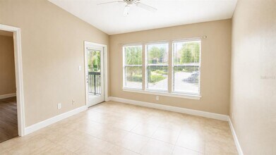 Building Photo - 4033 Crockers Lake Blvd