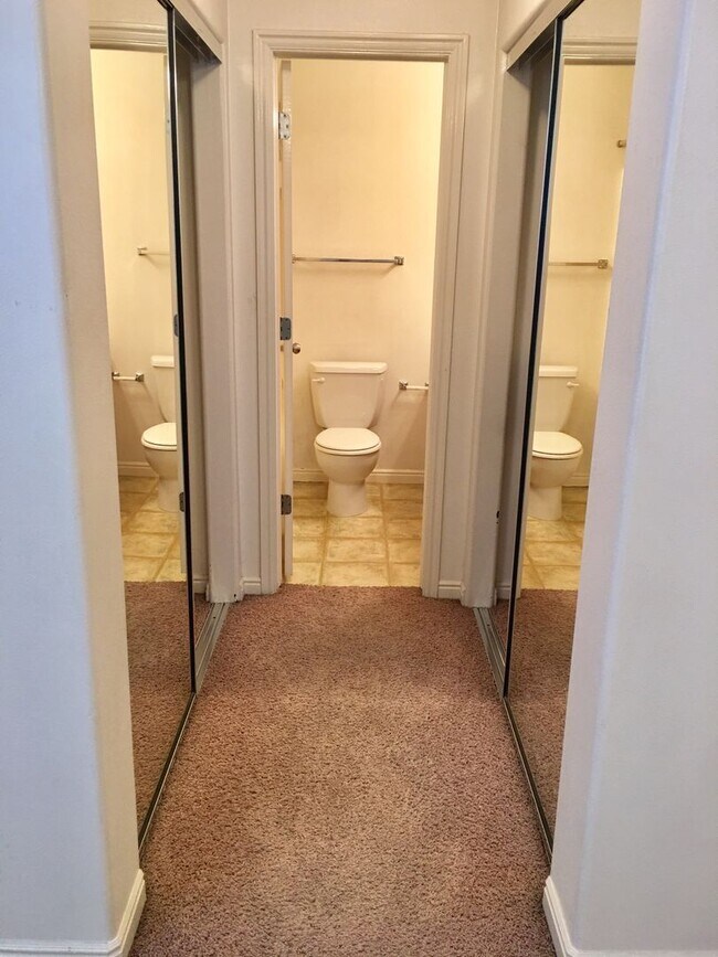 Foto del edificio - 3-BR Townhome in Hawk Hollow