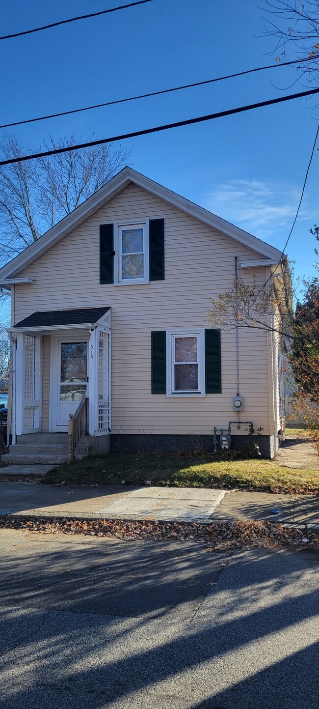 Photo - 316 Smith St (Cranston, RI) House