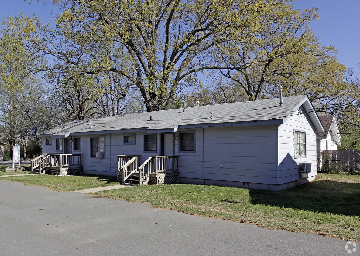 Foto principal - 311 N Elm St