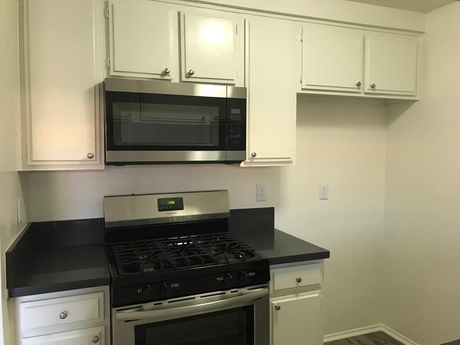 Building Photo - 15520