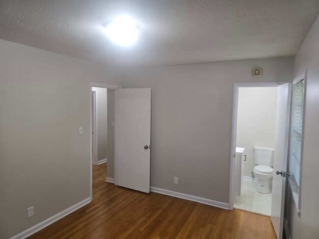 Foto del edificio - 20 Sweetbriar Cir