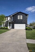 Building Photo - 2308 Isabelle Dr