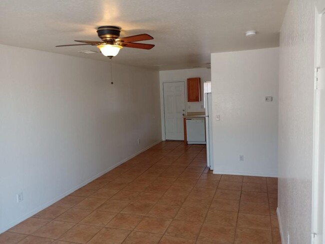 Foto del edificio - 2 bedroom in Eloy AZ 85131