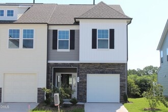 Building Photo - 74 Amaryllis Ln