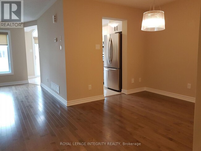 Building Photo - 348 Tourmaline Cres