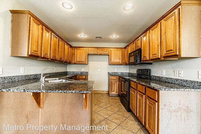 Building Photo - 4 br, 2.5 bath House - 700 Paint Lane