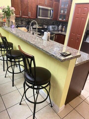 Foto del edificio - 6606 Catalina Ln