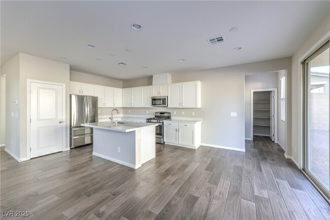 Foto del edificio - 10260 Bark Pine Ct