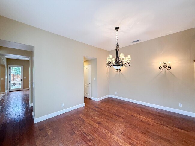 Building Photo - 342 Stanforth Ct