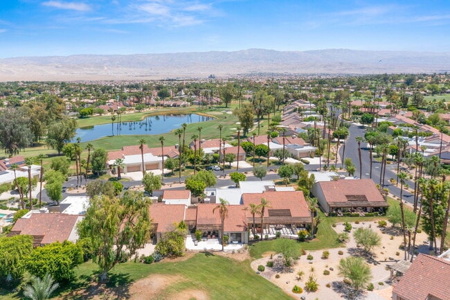 Building Photo - 10403 Sunningdale Dr