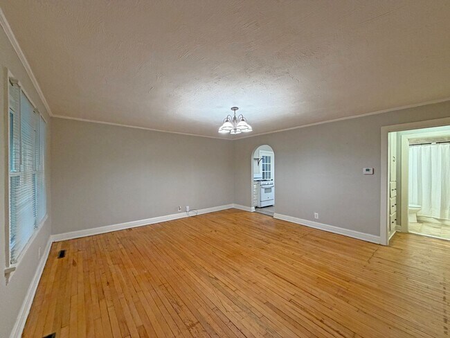 Foto del edificio - 920 N Pickwick Ave