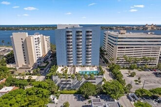 Building Photo - 1551 N Flagler Dr