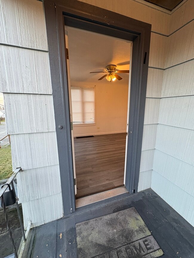 Photo - 1911 8th St House