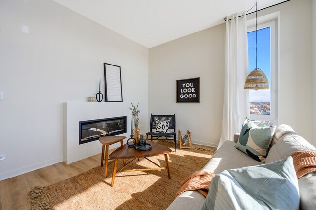 Foto del edificio - 6340 W Belmont Ave