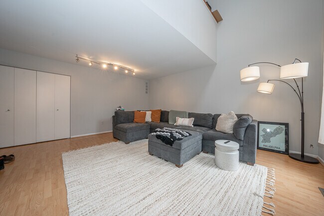 Foto del edificio - 765 N Ringgold St