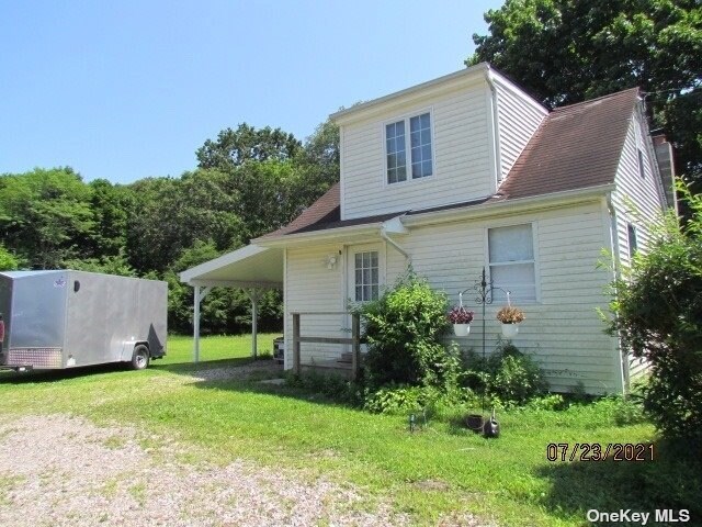 Building Photo - 484 Moriches-Middle Island Road
