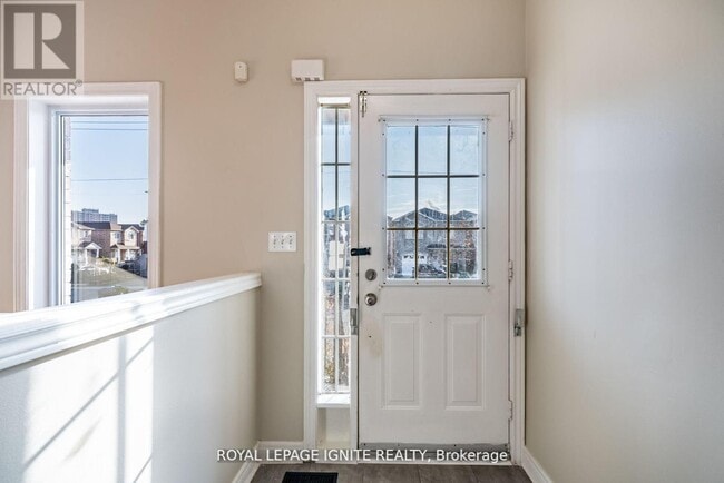 Building Photo - 176 Wright Ave