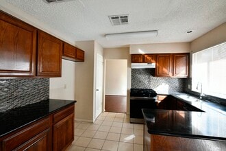 Building Photo - 4530 Texas Trail