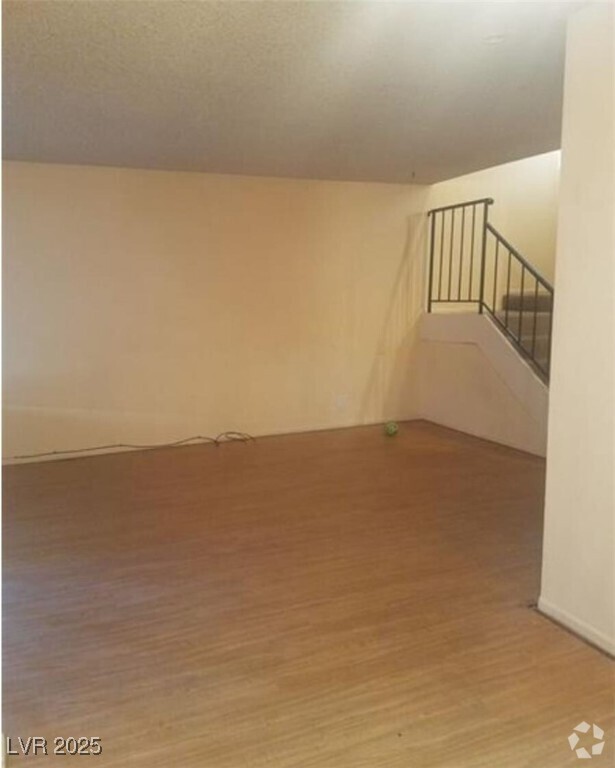 Building Photo - 4338 Caliente St