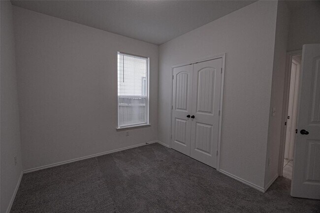 Foto del edificio - 6408 Carriage Pines Dr