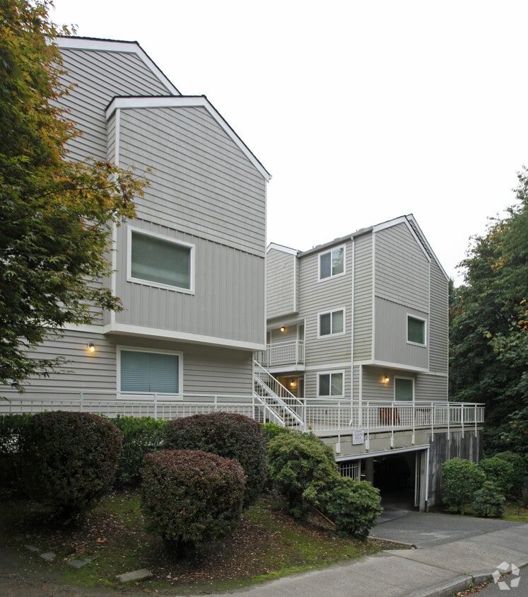 Primary Photo - 3710-3730 12th Ave