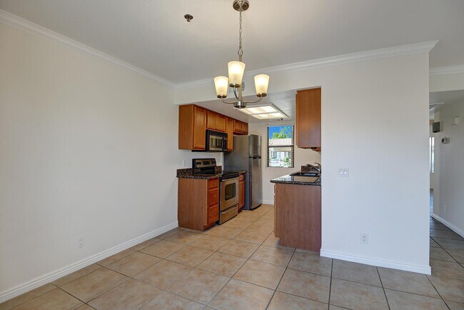 Foto del edificio - 43376 Cook St