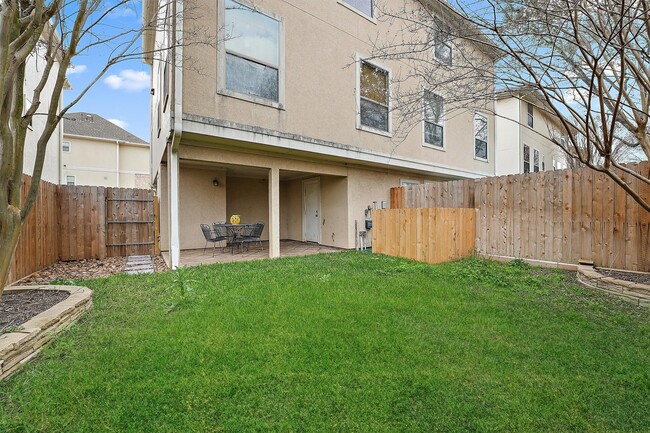 Building Photo - 7818 Stoneyway Dr