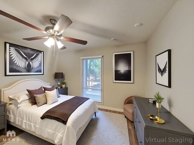 Foto del edificio - 4225 Labrador Dr