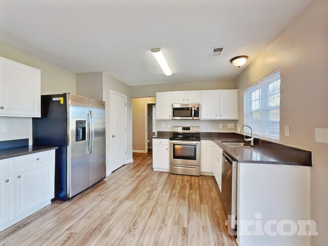Foto del edificio - 4047 Windstream Ct
