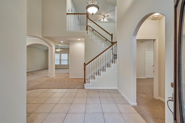 Foto del edificio - 2406 Green Fern Ct