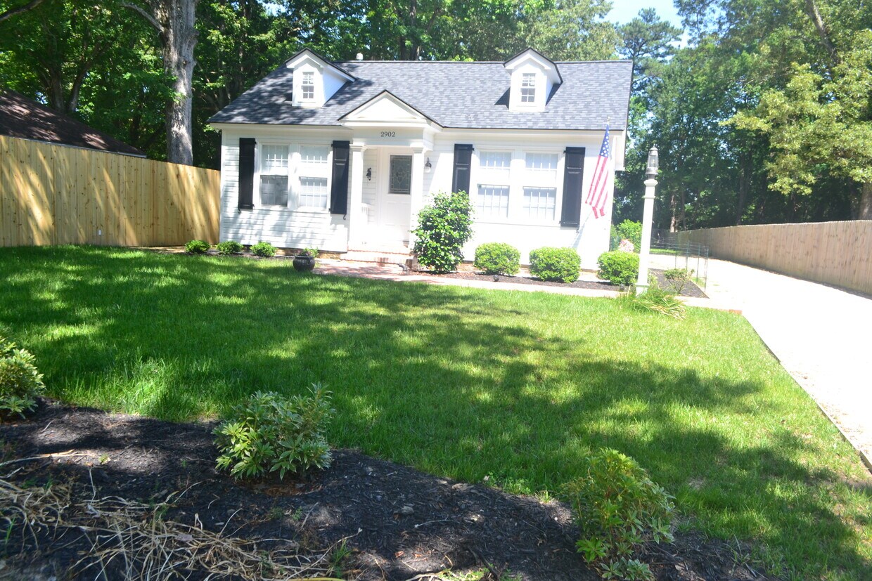Front of the house - 2902 Lake Powell Rd