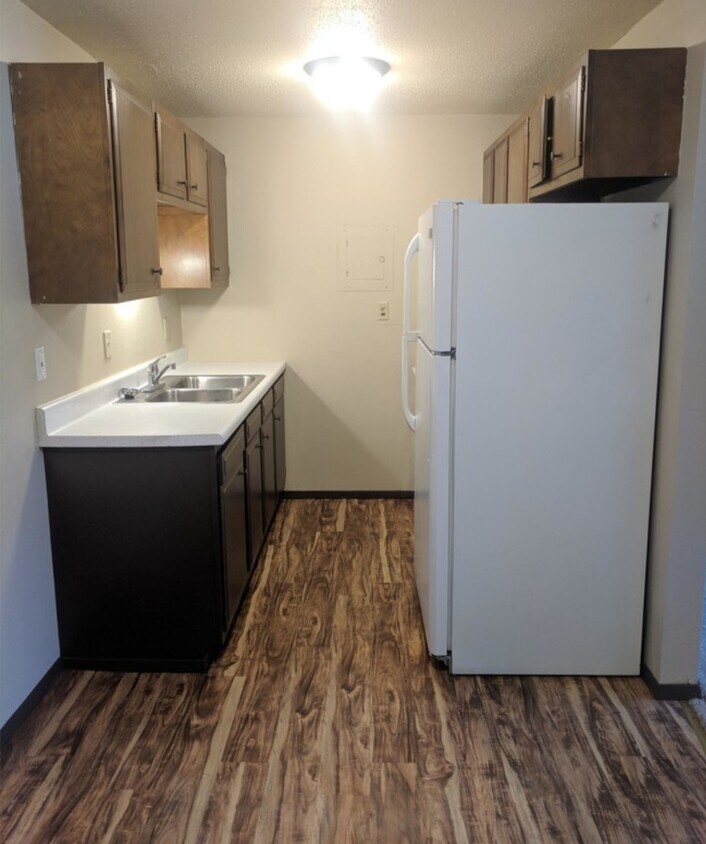 404 McKay Ave S Unit 5, Alexandria, MN 56308 Apartments in Alexandria