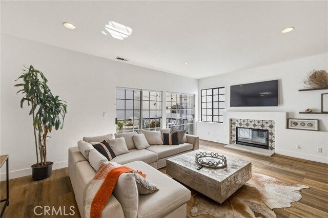 Foto del edificio - 716 N Lucia Ave