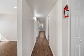 Building Photo - 6403 Sloan St