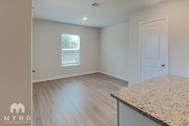 Foto del edificio - 10397 Sweetwater Creek Dr