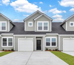 Building Photo - 138 Talladega Dr