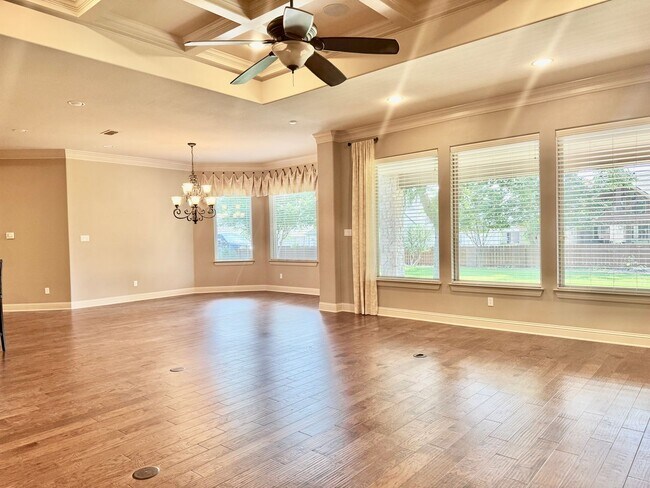 Foto del edificio - GORGEOUS Home in Gated Pecan Plantation