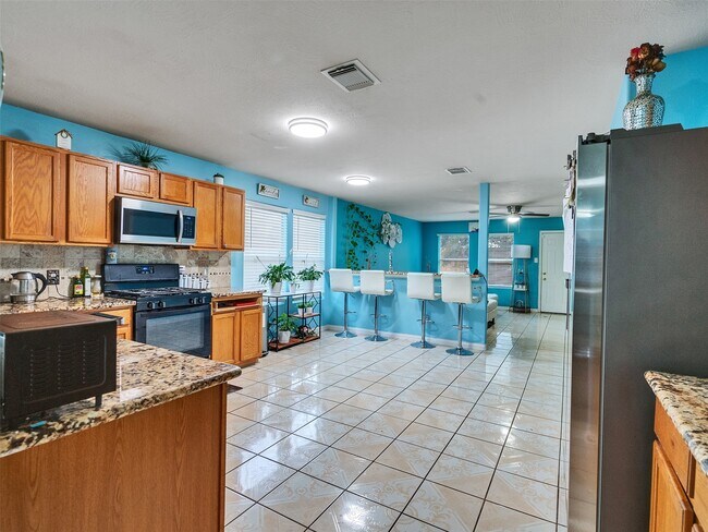 Foto del edificio - 502 Danbury Park Ln