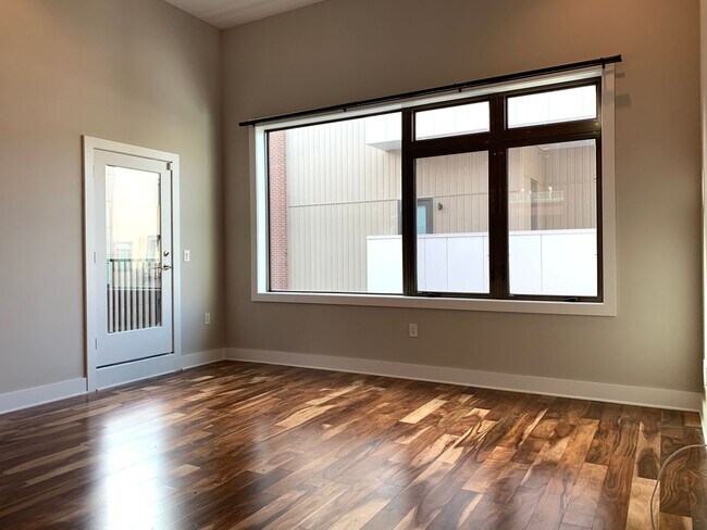 Foto del edificio - Stunning 3-Bed Townhome with Garage in Northern Liberties! Available mid-July!