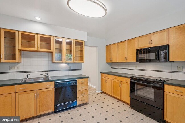 Foto del edificio - 2917 Village Spring Ln