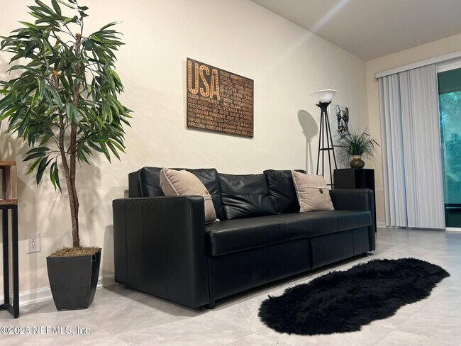 Building Photo - 106 Whispering Brk Dr