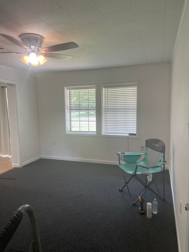 12x16 multi functional - 2310 Racine Dr