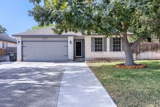 Building Photo - 5727 Spring Height