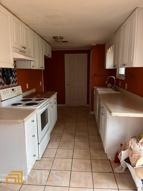 Foto del edificio - 1352 Maple Dr