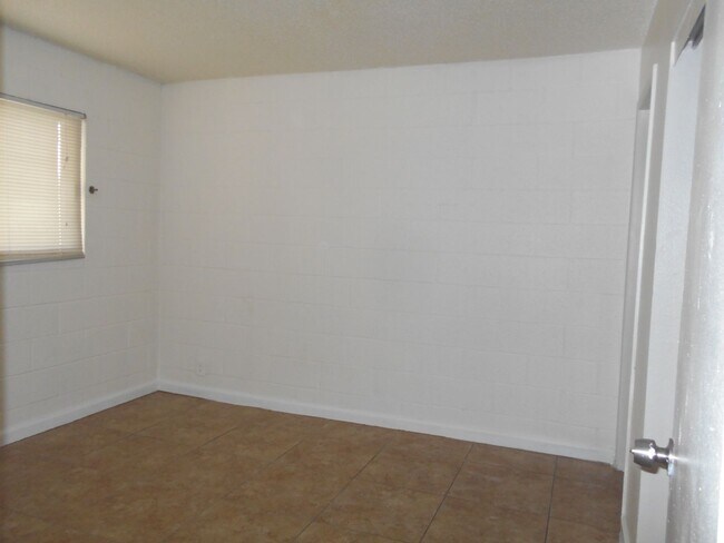 Building Photo - Charming 1-Bedroom Condo for Rent!