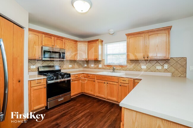 Foto del edificio - 16460 Kingsbrook Dr