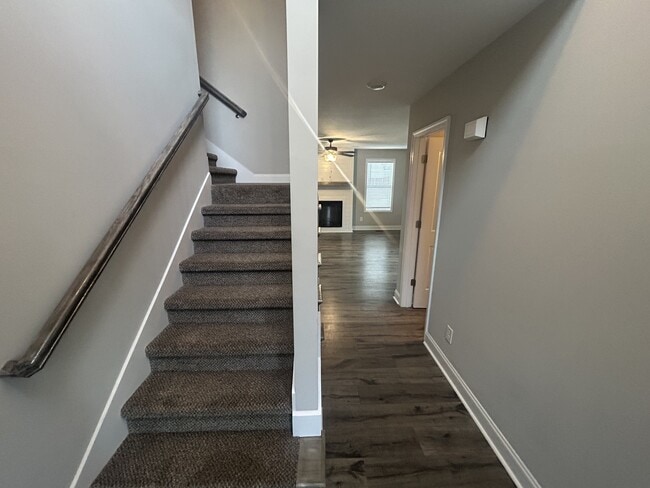 Foto del edificio - 1176 Elizabeth Ln